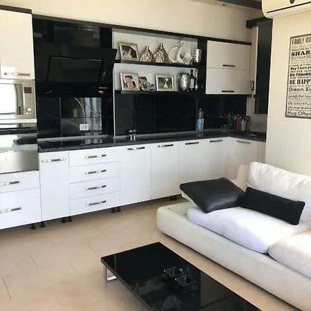 Apartament Marina House *